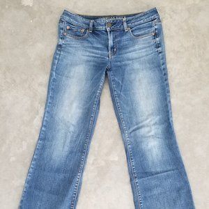 American Eagle Outfitters Favorite Boyfriend Jeans Size 8 Regular
